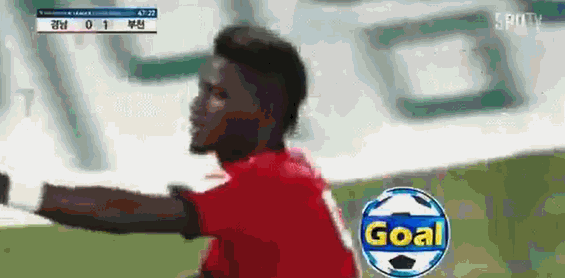 球场情场都得意!向混血女友求婚成功,马尔康即将开始第二段婚姻休闲区蓝鸢梦想 - Www.slyday.coM 球场情场都得意!向混血女友求婚成功,马尔康即将开始第二段婚姻休闲区蓝鸢梦想 - Www.slyday.coM