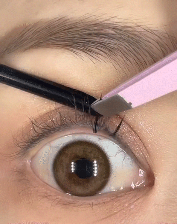 她们的氛围感,都离不开回头率超高的仙子睫毛!休闲区蓝鸢梦想 - Www.slyday.coM 她们的氛围感,都离不开回头率超高的仙子睫毛!休闲区蓝鸢梦想 - Www.slyday.coM