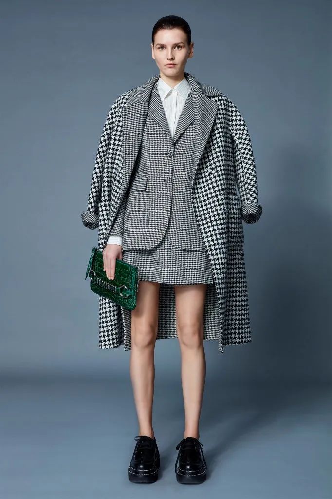 秋冬穿搭,谁又能不爱格纹呢休闲区蓝鸢梦想 - Www.slyday.coM 秋冬穿搭,谁又能不爱格纹呢休闲区蓝鸢梦想 - Www.slyday.coM