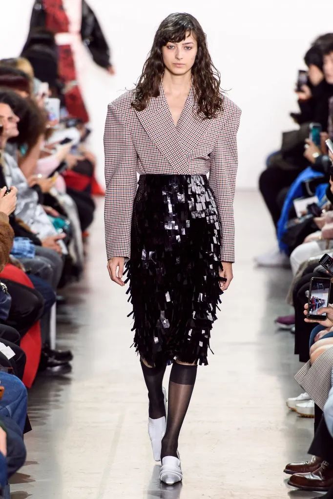 秋冬穿搭,谁又能不爱格纹呢休闲区蓝鸢梦想 - Www.slyday.coM 秋冬穿搭,谁又能不爱格纹呢休闲区蓝鸢梦想 - Www.slyday.coM