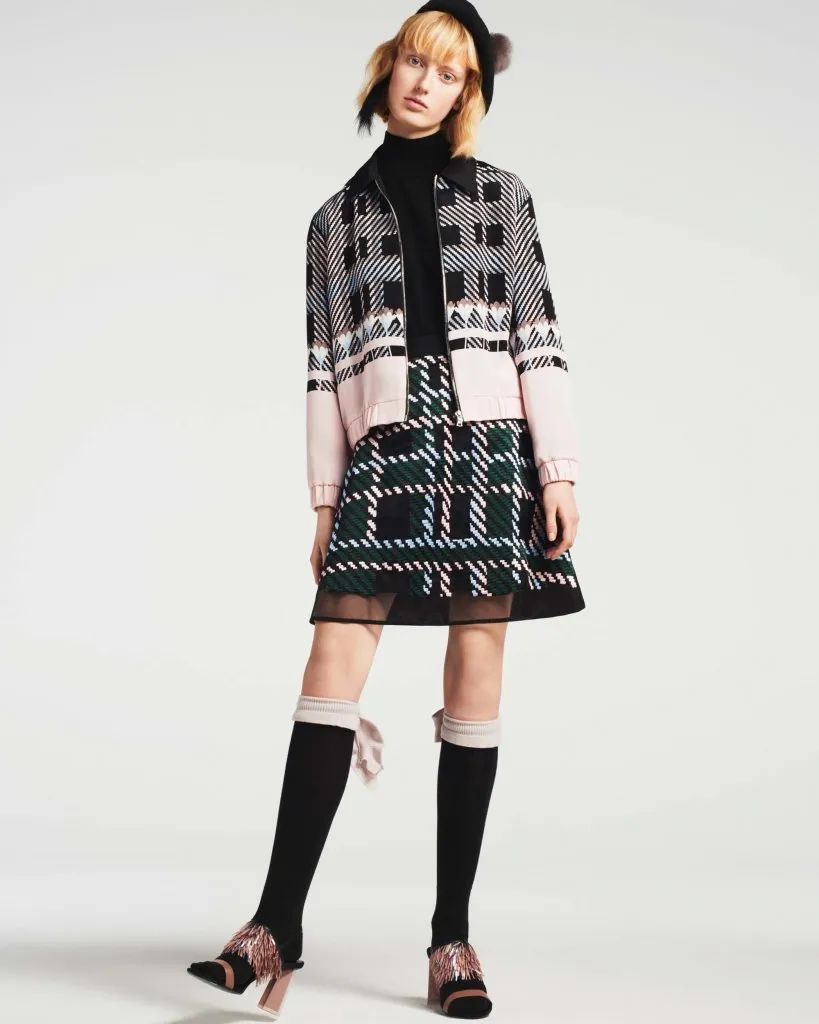 秋冬穿搭,谁又能不爱格纹呢休闲区蓝鸢梦想 - Www.slyday.coM 秋冬穿搭,谁又能不爱格纹呢休闲区蓝鸢梦想 - Www.slyday.coM