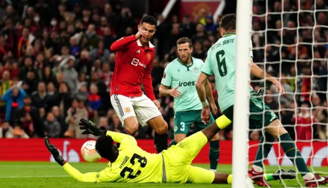 欧联杯曼联险胜C罗7次射门无进球,球迷这句评论让人眼前一亮休闲区蓝鸢梦想 - Www.slyday.coM 欧联杯曼联险胜C罗7次射门无进球,球迷这句评论让人眼前一亮休闲区蓝鸢梦想 - Www.slyday.coM