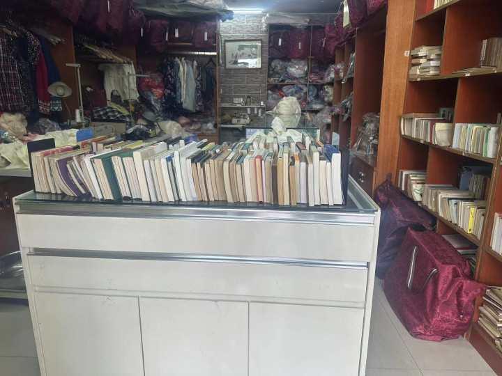 翻新丝绵被照旧,卖二手书扩大,杭州这家小店又到了一年中最忙的时候休闲区蓝鸢梦想 - Www.slyday.coM 翻新丝绵被照旧,卖二手书扩大,杭州这家小店又到了一年中最忙的时候休闲区蓝鸢梦想 - Www.slyday.coM