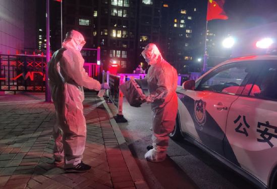 孩子急需救命药!鄂尔多斯的他们从三万多件包裹中找到了!休闲区蓝鸢梦想 - Www.slyday.coM 孩子急需救命药!鄂尔多斯的他们从三万多件包裹中找到了!休闲区蓝鸢梦想 - Www.slyday.coM