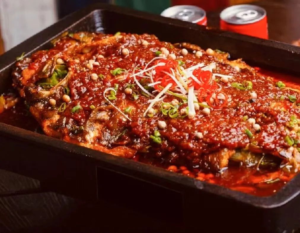 今晚八点半,玉林新派烧烤:我有漓泉,你有故事吗?休闲区蓝鸢梦想 - Www.slyday.coM 今晚八点半,玉林新派烧烤:我有漓泉,你有故事吗?休闲区蓝鸢梦想 - Www.slyday.coM