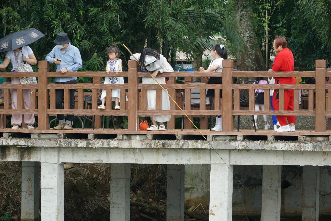 我和秋天有个约定 体味澄迈自然之美 “幸福澄迈 听众招募游活动”正式启动休闲区蓝鸢梦想 - Www.slyday.coM 我和秋天有个约定 体味澄迈自然之美 “幸福澄迈 听众招募游活动”正式启动休闲区蓝鸢梦想 - Www.slyday.coM