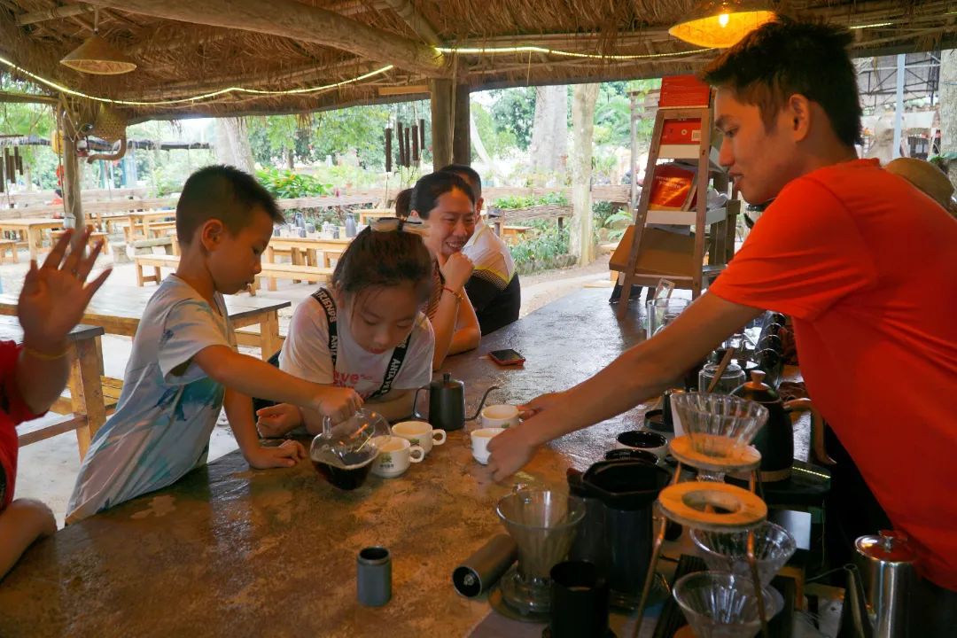 我和秋天有个约定 体味澄迈自然之美 “幸福澄迈 听众招募游活动”正式启动休闲区蓝鸢梦想 - Www.slyday.coM 我和秋天有个约定 体味澄迈自然之美 “幸福澄迈 听众招募游活动”正式启动休闲区蓝鸢梦想 - Www.slyday.coM