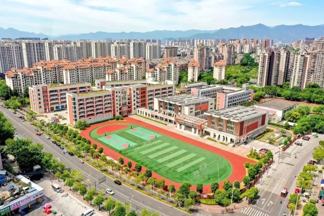 免费开放!福州多所学校已试点休闲区蓝鸢梦想 - Www.slyday.coM 免费开放!福州多所学校已试点休闲区蓝鸢梦想 - Www.slyday.coM