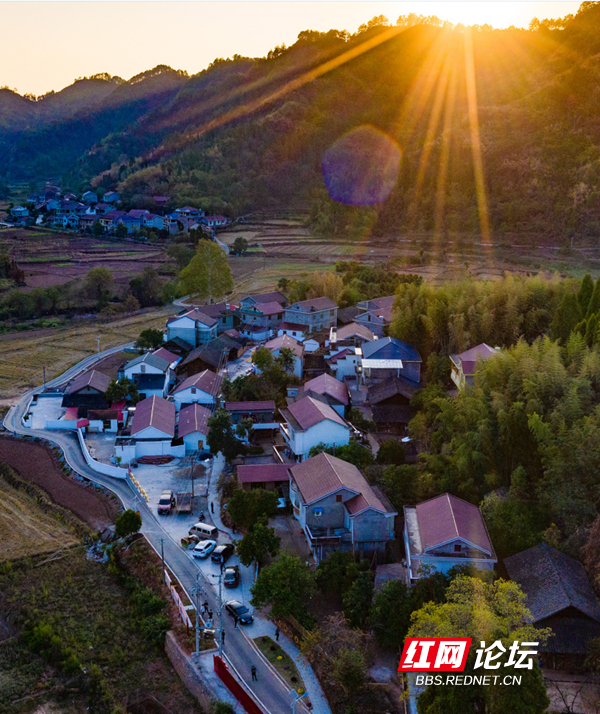 美了美了!集合起沅陵美丽村寨图景,这是现代乡村的发展“样本”吧休闲区蓝鸢梦想 - Www.slyday.coM 美了美了!集合起沅陵美丽村寨图景,这是现代乡村的发展“样本”吧休闲区蓝鸢梦想 - Www.slyday.coM