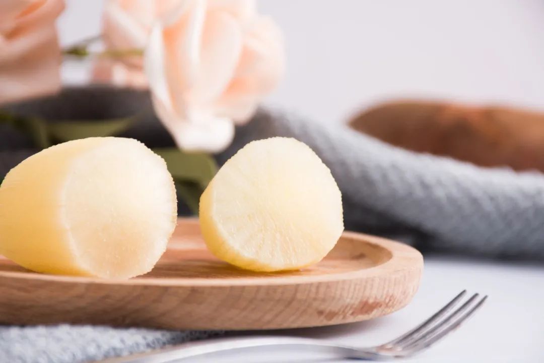 它长得像红薯,却是“人间仙果”!吃了通便顺畅、血糖降,比梨还多汁~休闲区蓝鸢梦想 - Www.slyday.coM 它长得像红薯,却是“人间仙果”!吃了通便顺畅、血糖降,比梨还多汁~休闲区蓝鸢梦想 - Www.slyday.coM