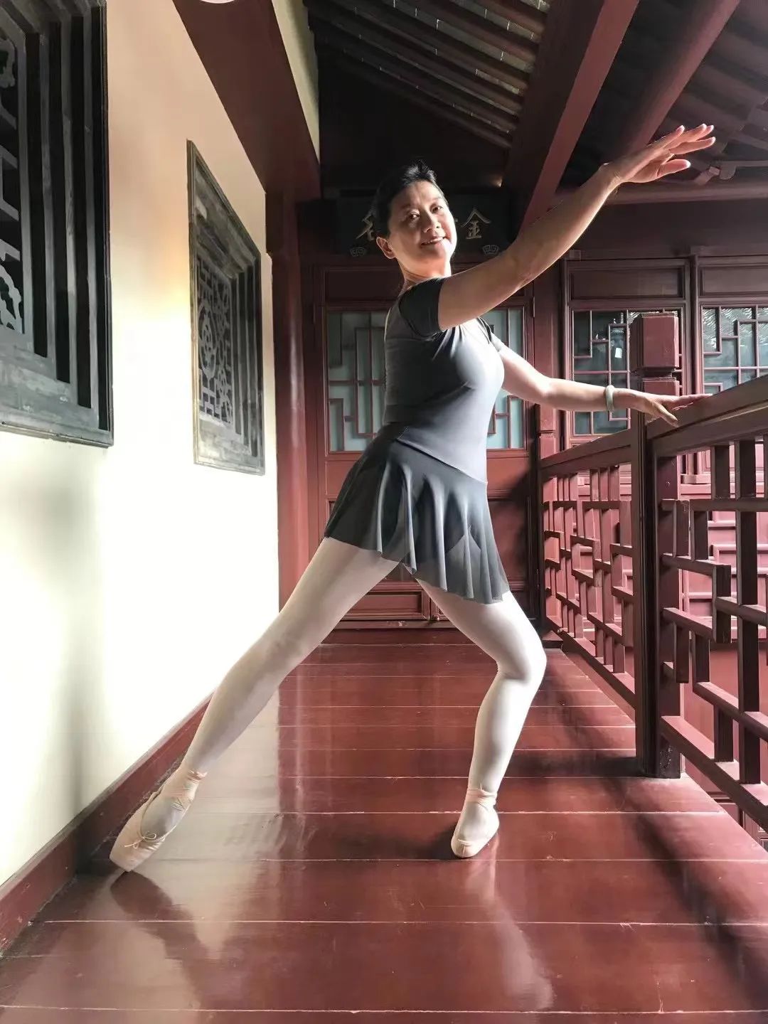 这才是退休族生活的高级感,她们把优雅融入了生活和生命休闲区蓝鸢梦想 - Www.slyday.coM 这才是退休族生活的高级感,她们把优雅融入了生活和生命休闲区蓝鸢梦想 - Www.slyday.coM