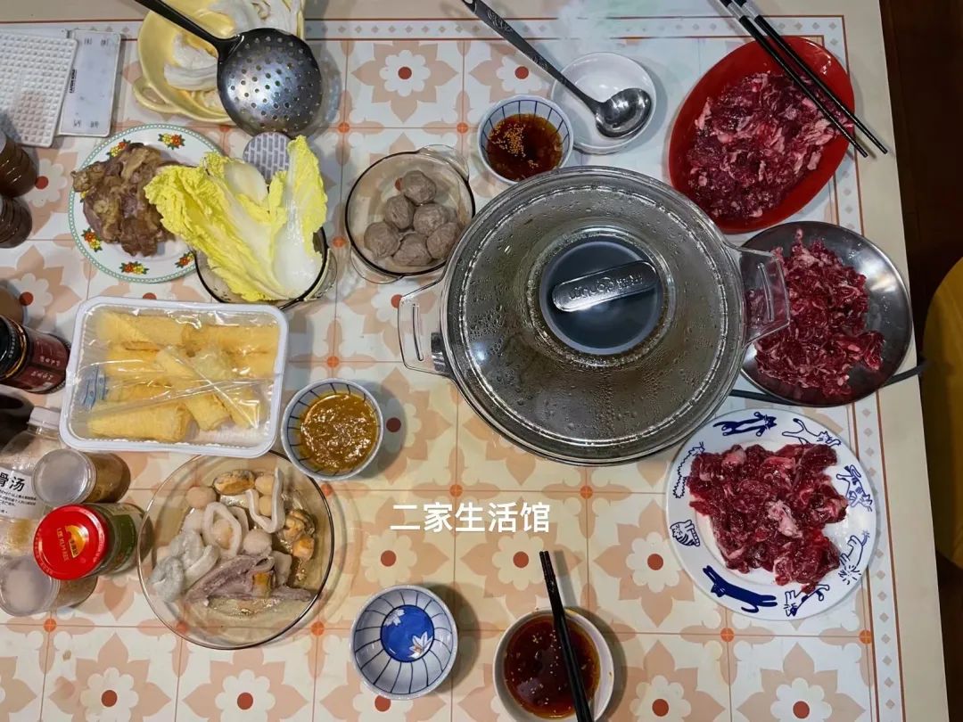 汽锅鸡听起来很哇哦,放进这口锅里还不是分分钟的事?休闲区蓝鸢梦想 - Www.slyday.coM 汽锅鸡听起来很哇哦,放进这口锅里还不是分分钟的事?休闲区蓝鸢梦想 - Www.slyday.coM