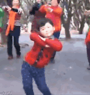 老人带娃的路子有多野?看完我服了哈哈哈!休闲区蓝鸢梦想 - Www.slyday.coM 老人带娃的路子有多野?看完我服了哈哈哈!休闲区蓝鸢梦想 - Www.slyday.coM