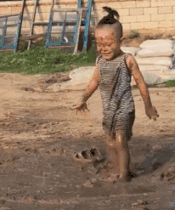 老人带娃的路子有多野?看完我服了哈哈哈!休闲区蓝鸢梦想 - Www.slyday.coM 老人带娃的路子有多野?看完我服了哈哈哈!休闲区蓝鸢梦想 - Www.slyday.coM