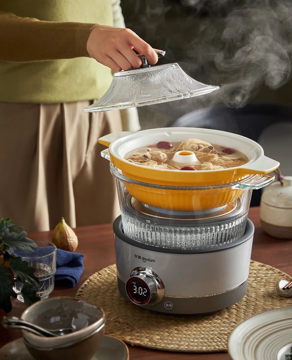 汽锅鸡听起来很哇哦,放进这口锅里还不是分分钟的事?休闲区蓝鸢梦想 - Www.slyday.coM 汽锅鸡听起来很哇哦,放进这口锅里还不是分分钟的事?休闲区蓝鸢梦想 - Www.slyday.coM