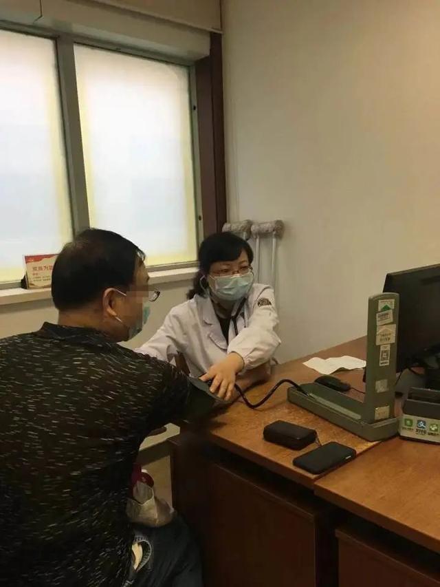 头晕乏力还会导致休克!男子突然病情加重,原来是这种水果惹的祸休闲区蓝鸢梦想 - Www.slyday.coM 头晕乏力还会导致休克!男子突然病情加重,原来是这种水果惹的祸休闲区蓝鸢梦想 - Www.slyday.coM