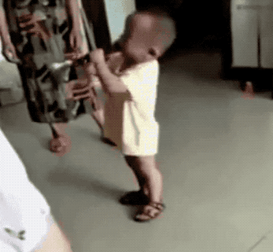 老人带娃的路子有多野?看完我服了哈哈哈!休闲区蓝鸢梦想 - Www.slyday.coM 老人带娃的路子有多野?看完我服了哈哈哈!休闲区蓝鸢梦想 - Www.slyday.coM