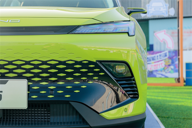 超越期待的智能燃油SUV,“大魔王”北汽魔方酷飒来袭休闲区蓝鸢梦想 - Www.slyday.coM 超越期待的智能燃油SUV,“大魔王”北汽魔方酷飒来袭休闲区蓝鸢梦想 - Www.slyday.coM