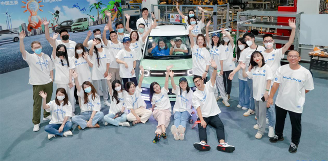 十年·答卷,走好新时代的人民路休闲区蓝鸢梦想 - Www.slyday.coM 十年·答卷,走好新时代的人民路休闲区蓝鸢梦想 - Www.slyday.coM