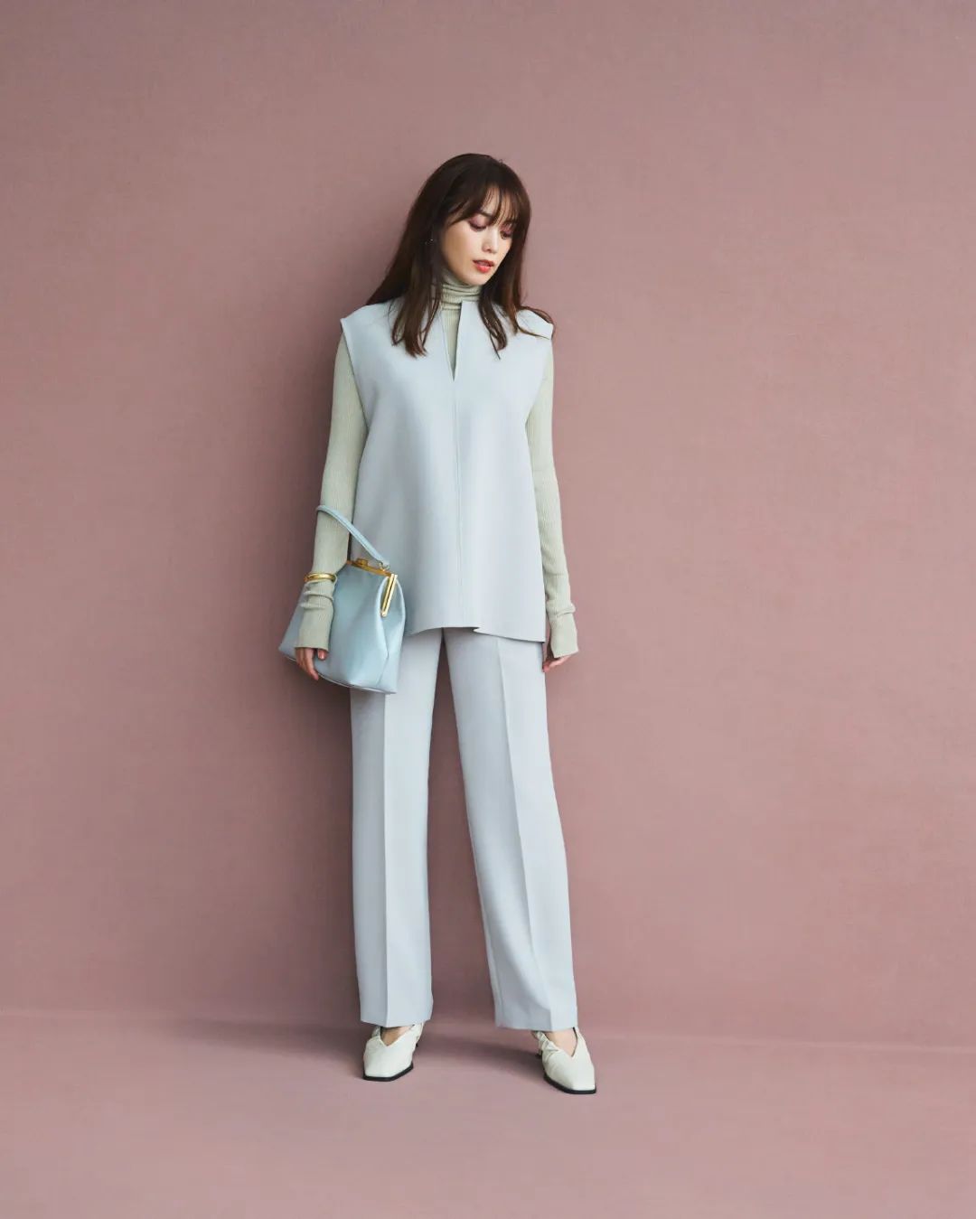 潮搭汇丨蛯原友里的高级质感秋冬穿搭休闲区蓝鸢梦想 - Www.slyday.coM 潮搭汇丨蛯原友里的高级质感秋冬穿搭休闲区蓝鸢梦想 - Www.slyday.coM