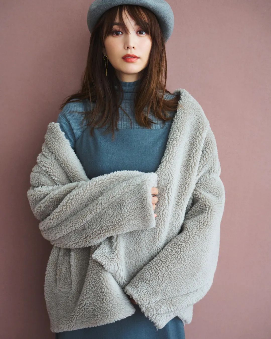 潮搭汇丨蛯原友里的高级质感秋冬穿搭休闲区蓝鸢梦想 - Www.slyday.coM 潮搭汇丨蛯原友里的高级质感秋冬穿搭休闲区蓝鸢梦想 - Www.slyday.coM