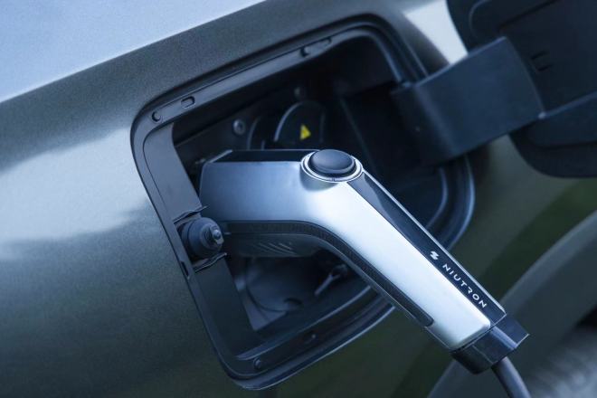 自游家NV增程版产品定义欠火候 纯电版玩田忌赛马休闲区蓝鸢梦想 - Www.slyday.coM 自游家NV增程版产品定义欠火候 纯电版玩田忌赛马休闲区蓝鸢梦想 - Www.slyday.coM