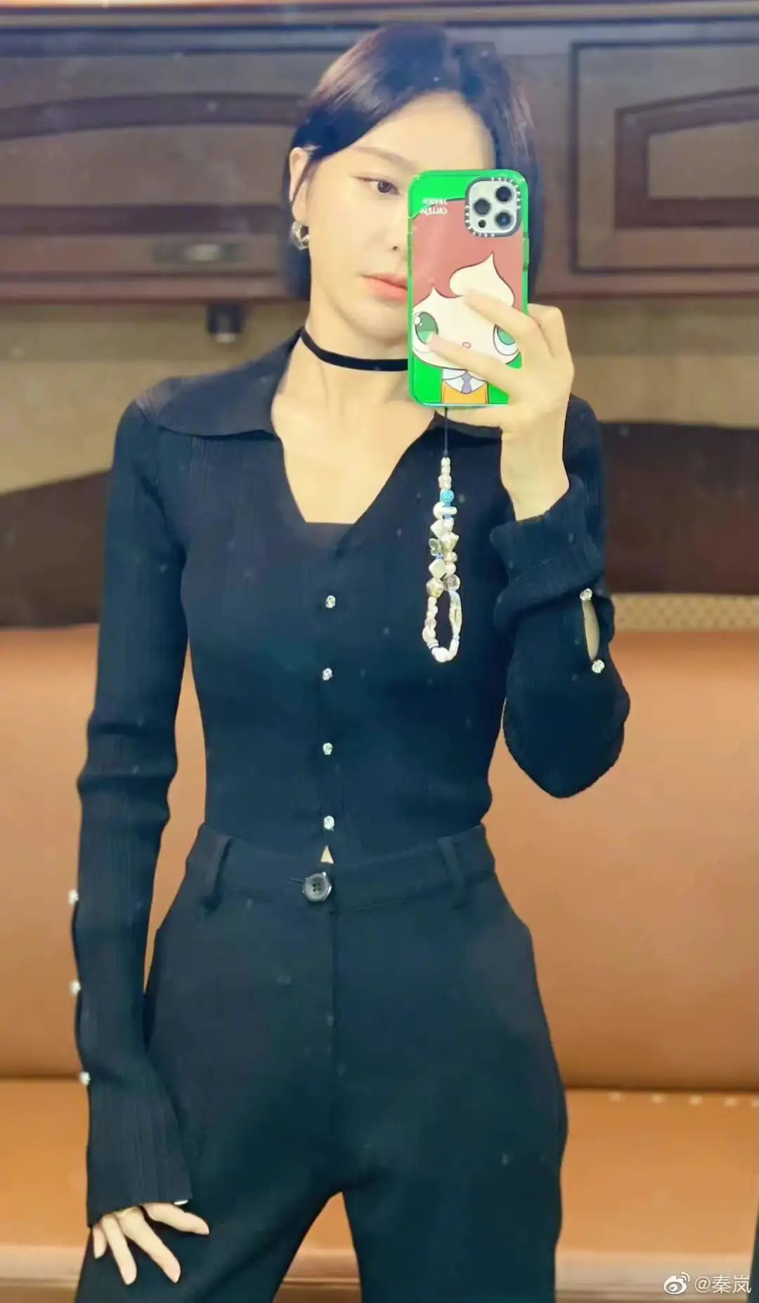 刚入秋,秦岚就把头发切了休闲区蓝鸢梦想 - Www.slyday.coM 刚入秋,秦岚就把头发切了休闲区蓝鸢梦想 - Www.slyday.coM