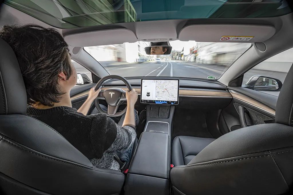 【德味】高性能玩具:特斯拉Model 3、极星2和BMW i4 M50休闲区蓝鸢梦想 - Www.slyday.coM 【德味】高性能玩具:特斯拉Model 3、极星2和BMW i4 M50休闲区蓝鸢梦想 - Www.slyday.coM