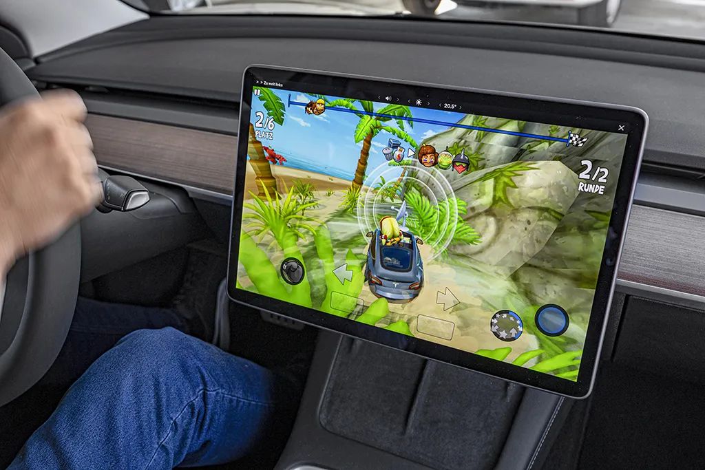 【德味】高性能玩具:特斯拉Model 3、极星2和BMW i4 M50休闲区蓝鸢梦想 - Www.slyday.coM 【德味】高性能玩具:特斯拉Model 3、极星2和BMW i4 M50休闲区蓝鸢梦想 - Www.slyday.coM