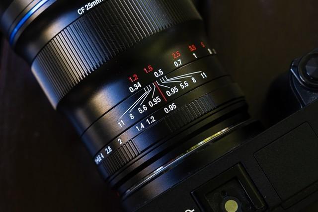 F0.95的诱惑 老蛙两款新定焦镜头评测休闲区蓝鸢梦想 - Www.slyday.coM F0.95的诱惑 老蛙两款新定焦镜头评测休闲区蓝鸢梦想 - Www.slyday.coM