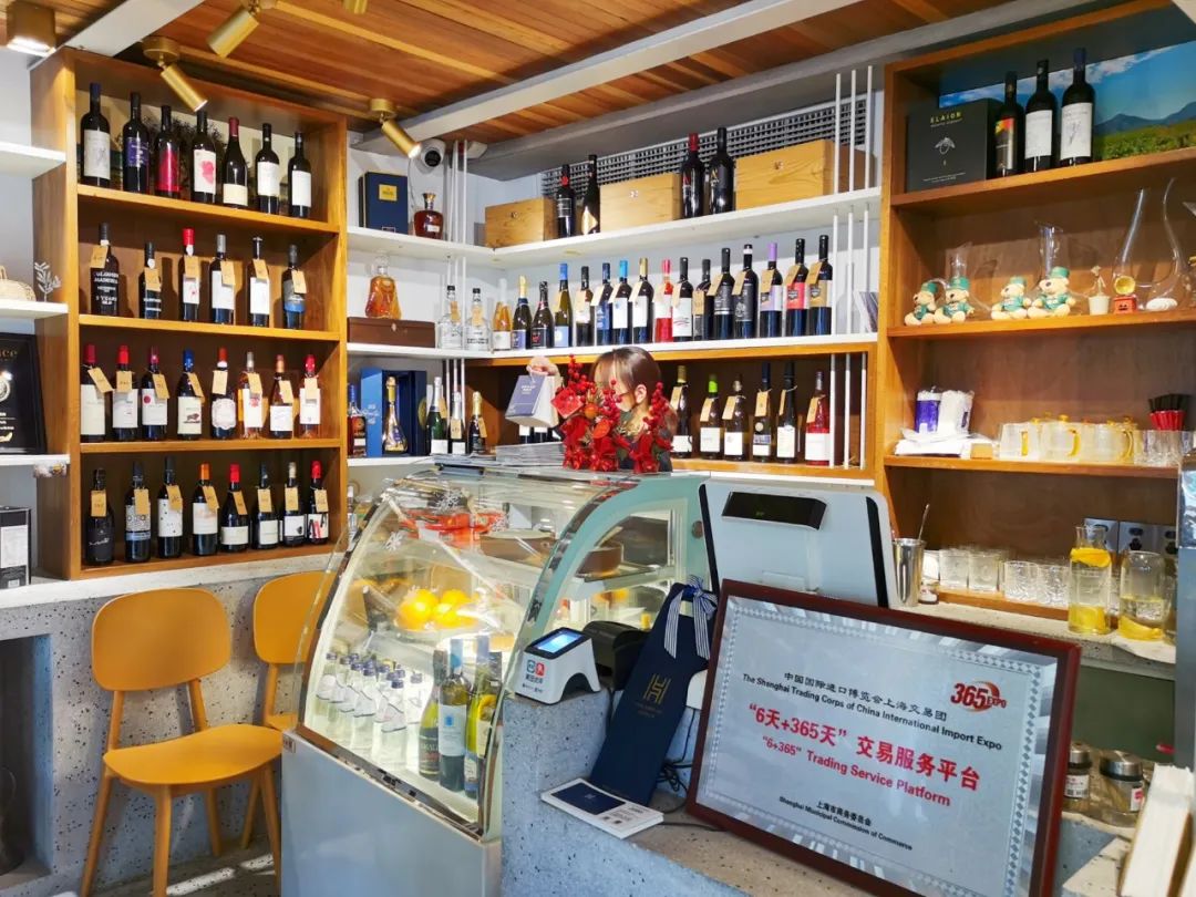 愚园路上的“希华馆”又有新变化→休闲区蓝鸢梦想 - Www.slyday.coM 愚园路上的“希华馆”又有新变化→休闲区蓝鸢梦想 - Www.slyday.coM