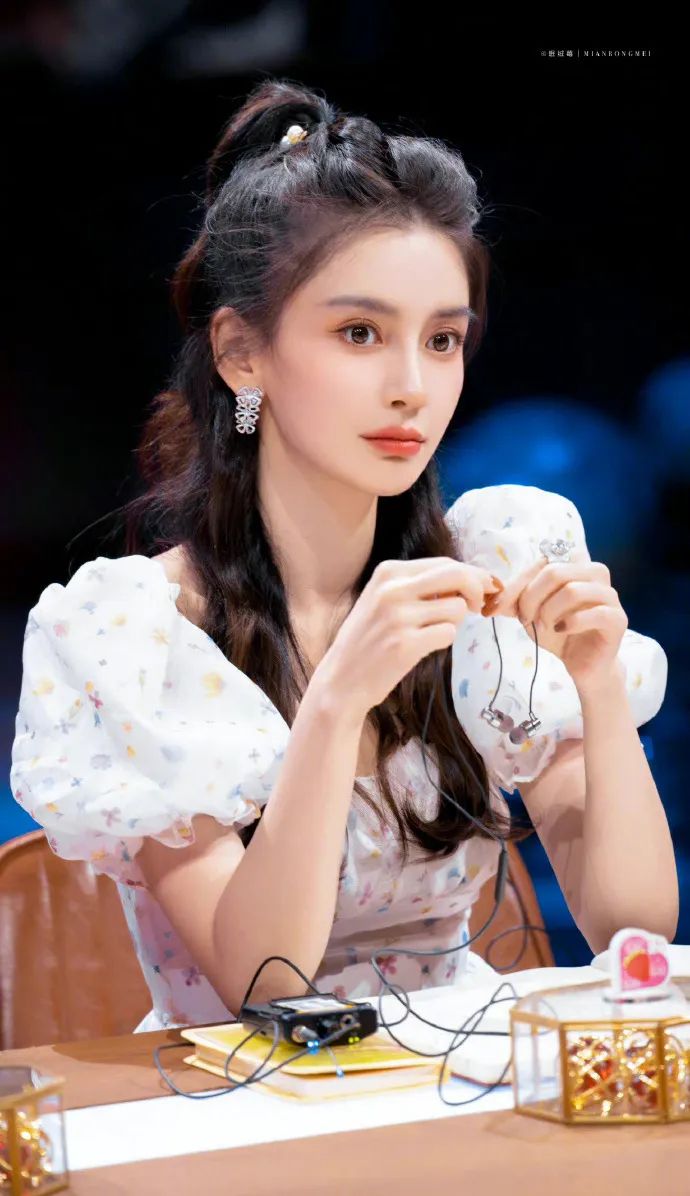 李昂昂的朋友圈休闲区蓝鸢梦想 - Www.slyday.coM 李昂昂的朋友圈休闲区蓝鸢梦想 - Www.slyday.coM