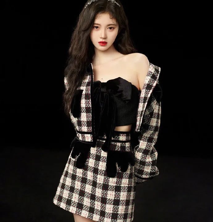 李昂昂的朋友圈休闲区蓝鸢梦想 - Www.slyday.coM 李昂昂的朋友圈休闲区蓝鸢梦想 - Www.slyday.coM