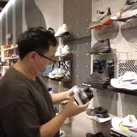 优惠券2秒售罄,全天冲刺1个亿!上海实体商场开启双十一大战!休闲区蓝鸢梦想 - Www.slyday.coM 优惠券2秒售罄,全天冲刺1个亿!上海实体商场开启双十一大战!休闲区蓝鸢梦想 - Www.slyday.coM