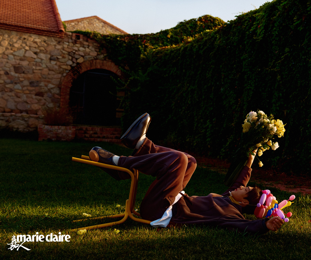 井柏然 回到自己|嘉人封面休闲区蓝鸢梦想 - Www.slyday.coM 井柏然 回到自己|嘉人封面休闲区蓝鸢梦想 - Www.slyday.coM