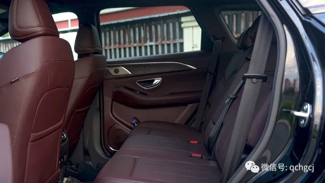 轿车开宝马5系 SUV为何选择捷途X90子龙?