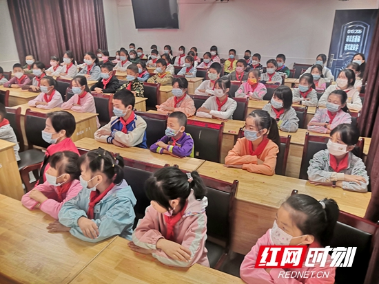 传承红色基因 赓续红色血脉——张家界市关工委在永定区尹家溪镇中心学校宣讲红色故事休闲区蓝鸢梦想 - Www.slyday.coM 传承红色基因 赓续红色血脉——张家界市关工委在永定区尹家溪镇中心学校宣讲红色故事休闲区蓝鸢梦想 - Www.slyday.coM