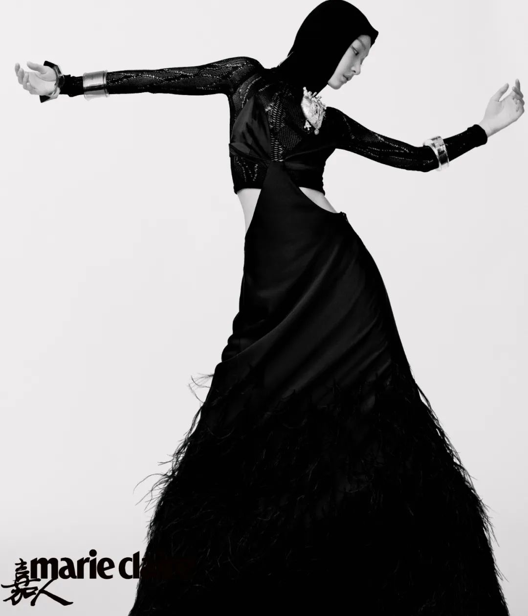 周冬雨:梦幻与真实|嘉人封面休闲区蓝鸢梦想 - Www.slyday.coM 周冬雨:梦幻与真实|嘉人封面休闲区蓝鸢梦想 - Www.slyday.coM