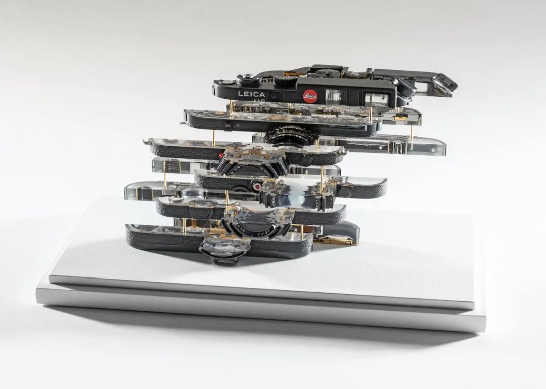 200年历史的陀飞轮,还能这么玩?休闲区蓝鸢梦想 - Www.slyday.coM 200年历史的陀飞轮,还能这么玩?休闲区蓝鸢梦想 - Www.slyday.coM