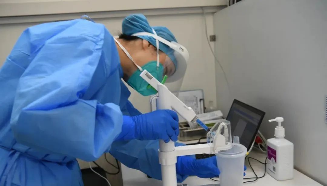 上海首批接种吸入式疫苗的市民:味道有点甜!已打完3针还要再吸吗?权威解答→休闲区蓝鸢梦想 - Www.slyday.coM 上海首批接种吸入式疫苗的市民:味道有点甜!已打完3针还要再吸吗?权威解答→休闲区蓝鸢梦想 - Www.slyday.coM