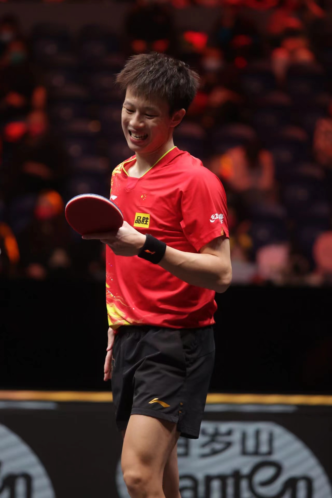 WTT世界杯决赛打响 林高远首轮不敌41岁老将波尔休闲区蓝鸢梦想 - Www.slyday.coM WTT世界杯决赛打响 林高远首轮不敌41岁老将波尔休闲区蓝鸢梦想 - Www.slyday.coM