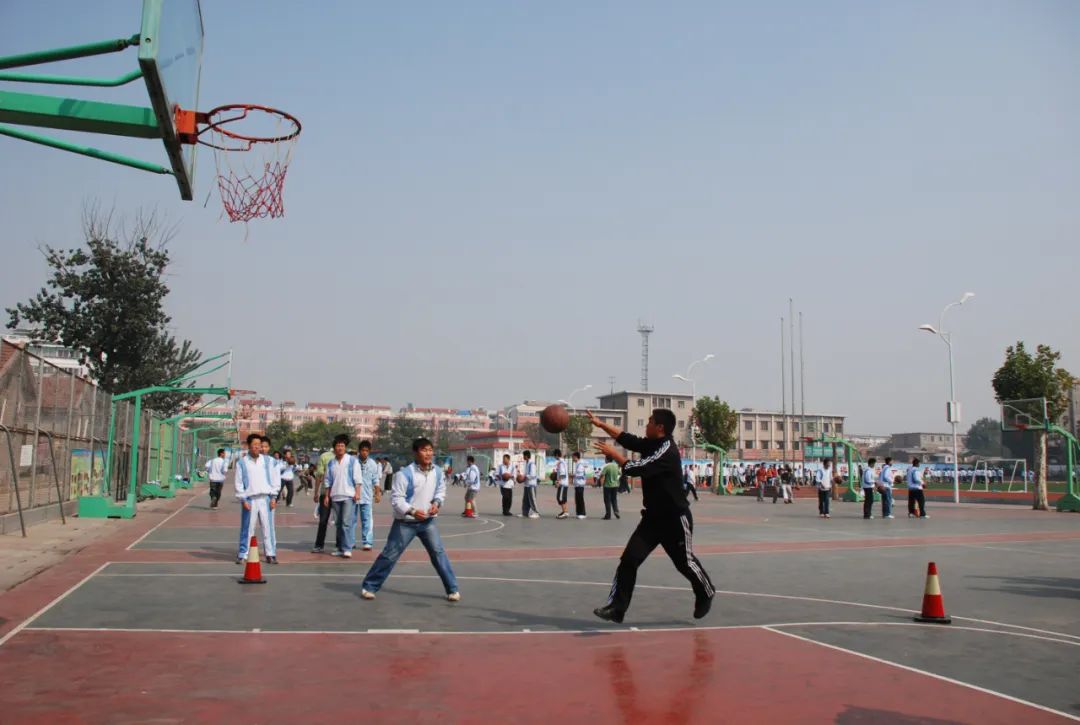 传承大家名师风范 赓续百廿开高精神休闲区蓝鸢梦想 - Www.slyday.coM 传承大家名师风范 赓续百廿开高精神休闲区蓝鸢梦想 - Www.slyday.coM