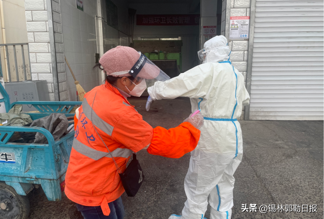 筑起疫情防控的“橙色防线”休闲区蓝鸢梦想 - Www.slyday.coM 筑起疫情防控的“橙色防线”休闲区蓝鸢梦想 - Www.slyday.coM