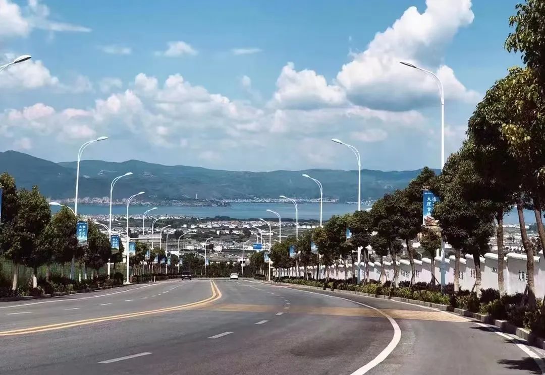 那些卖房子去大理的人,还是躺不平休闲区蓝鸢梦想 - Www.slyday.coM 那些卖房子去大理的人,还是躺不平休闲区蓝鸢梦想 - Www.slyday.coM