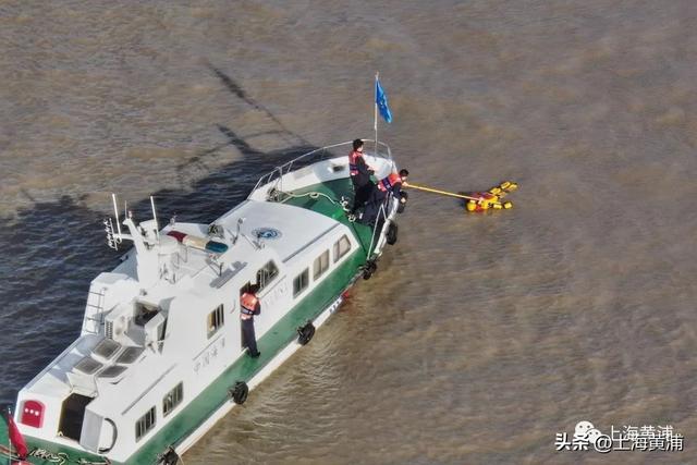 迎进博,黄浦海事局组织开展黄浦江客运船舶综合应急演习休闲区蓝鸢梦想 - Www.slyday.coM 迎进博,黄浦海事局组织开展黄浦江客运船舶综合应急演习休闲区蓝鸢梦想 - Www.slyday.coM