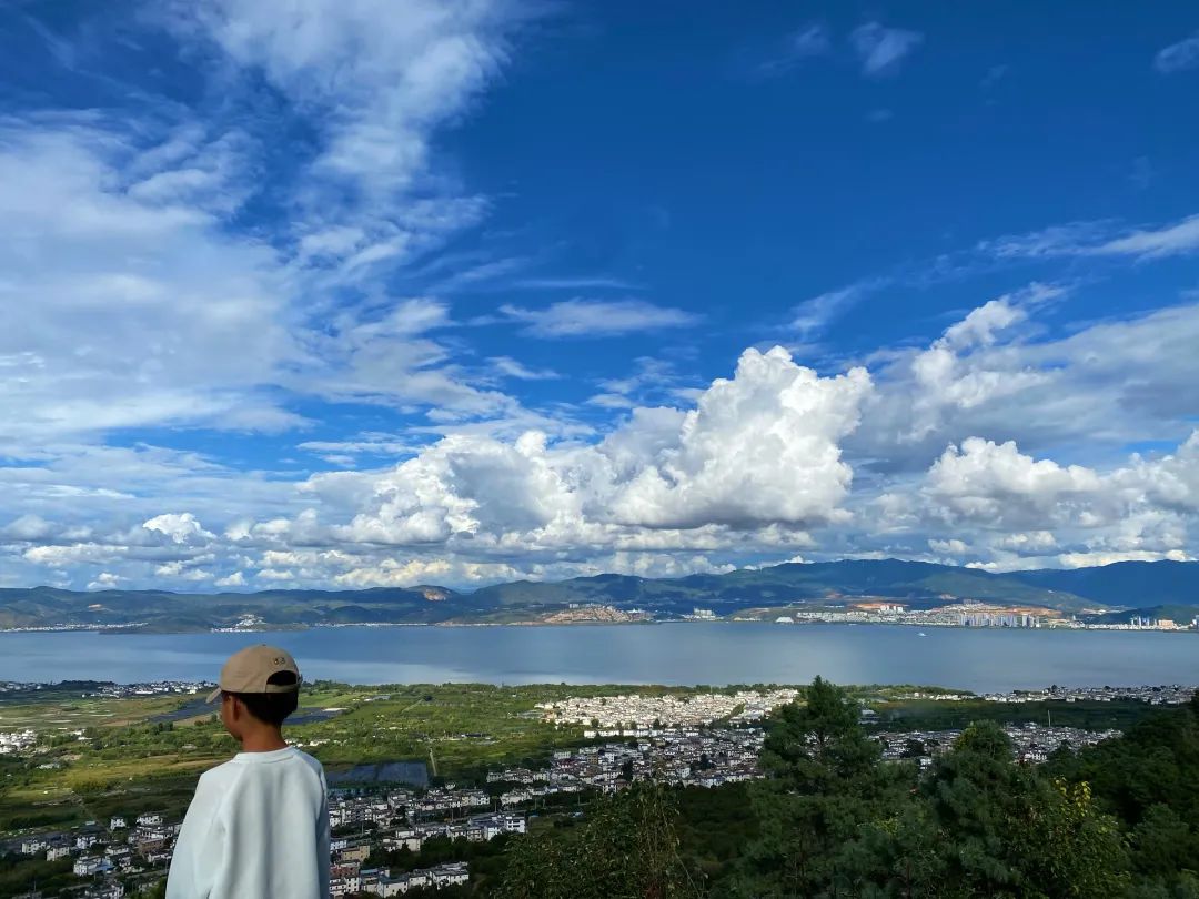 那些卖房子去大理的人,还是躺不平休闲区蓝鸢梦想 - Www.slyday.coM 那些卖房子去大理的人,还是躺不平休闲区蓝鸢梦想 - Www.slyday.coM