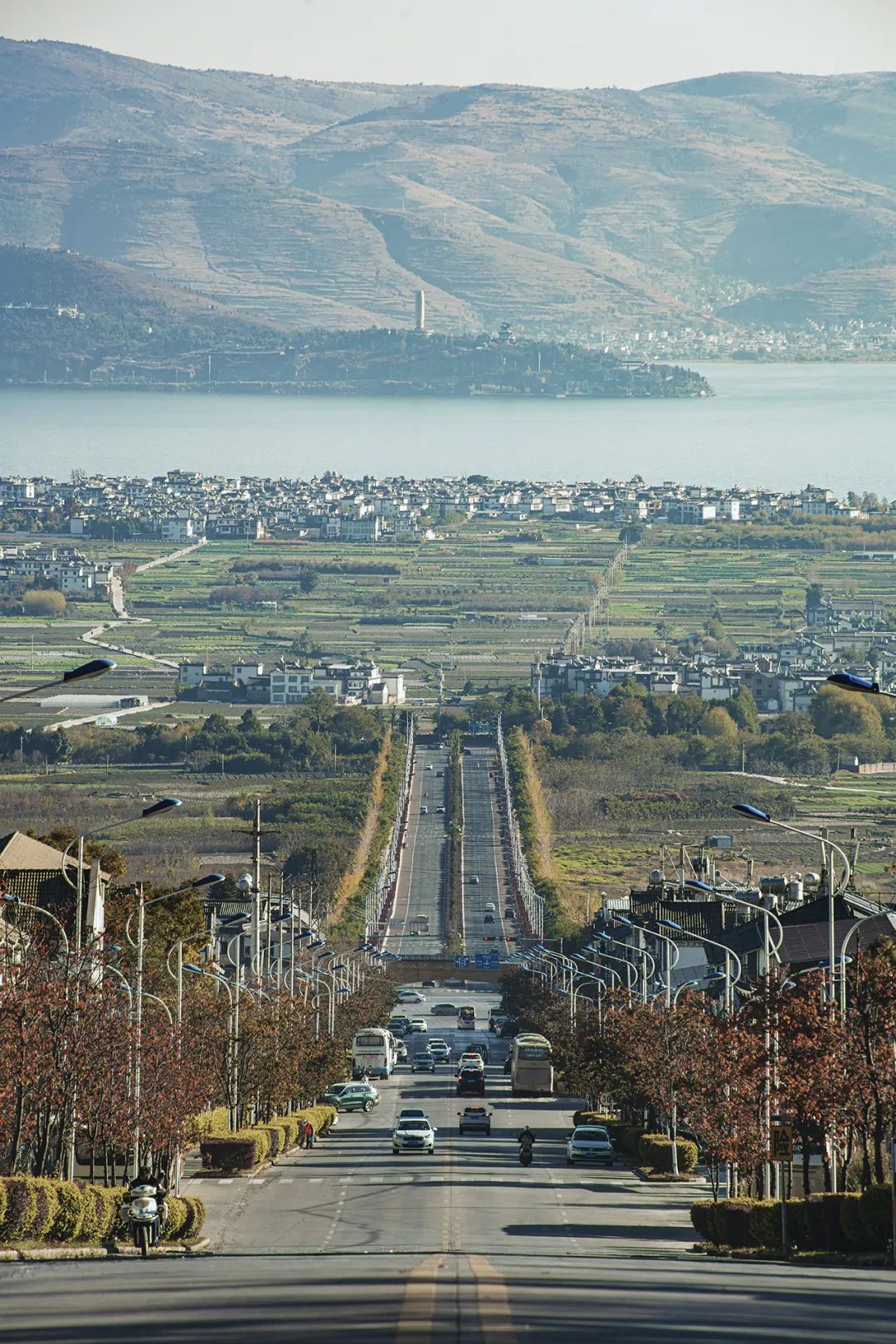 那些卖房子去大理的人,还是躺不平休闲区蓝鸢梦想 - Www.slyday.coM 那些卖房子去大理的人,还是躺不平休闲区蓝鸢梦想 - Www.slyday.coM