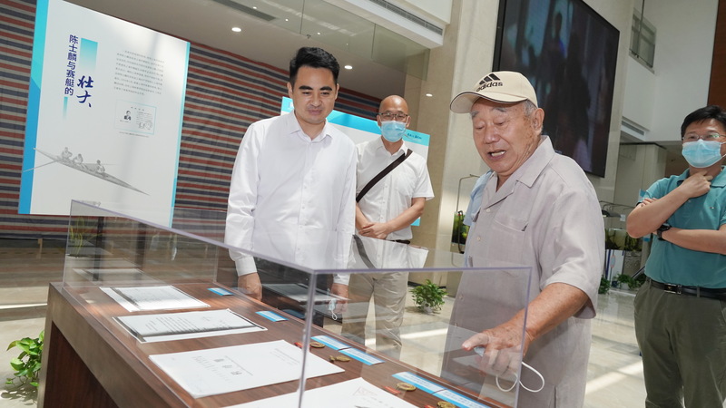 这项持续近200年的校际对抗在沪上演!本周末高校赛艇争霸赛,你挺谁?休闲区蓝鸢梦想 - Www.slyday.coM 这项持续近200年的校际对抗在沪上演!本周末高校赛艇争霸赛,你挺谁?休闲区蓝鸢梦想 - Www.slyday.coM