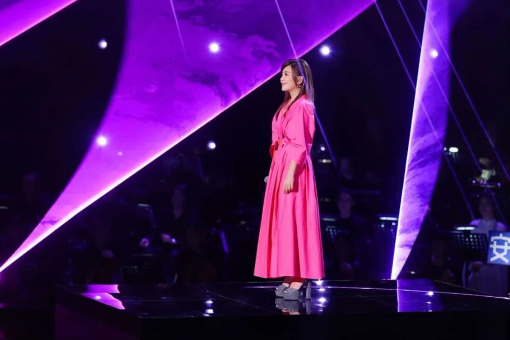 “中国好声音”总决赛来了!刘德华再唱经典,见证冠军诞生休闲区蓝鸢梦想 - Www.slyday.coM “中国好声音”总决赛来了!刘德华再唱经典,见证冠军诞生休闲区蓝鸢梦想 - Www.slyday.coM