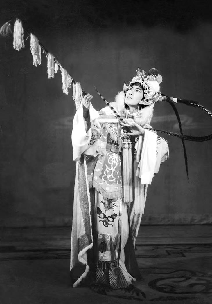 80年前袁雪芬带领的越剧改革,对当今戏曲发展有着哪些启示?休闲区蓝鸢梦想 - Www.slyday.coM 80年前袁雪芬带领的越剧改革,对当今戏曲发展有着哪些启示?休闲区蓝鸢梦想 - Www.slyday.coM